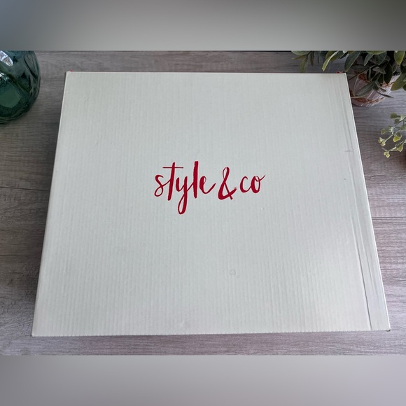 STYLE & CO Witty Winter Boots - Picture 10 of 10